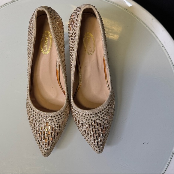 ZANOTTI VINTAGE RARE Elegant Gold Stiletto Heels Compared to very high brands - Picture 2 of 7